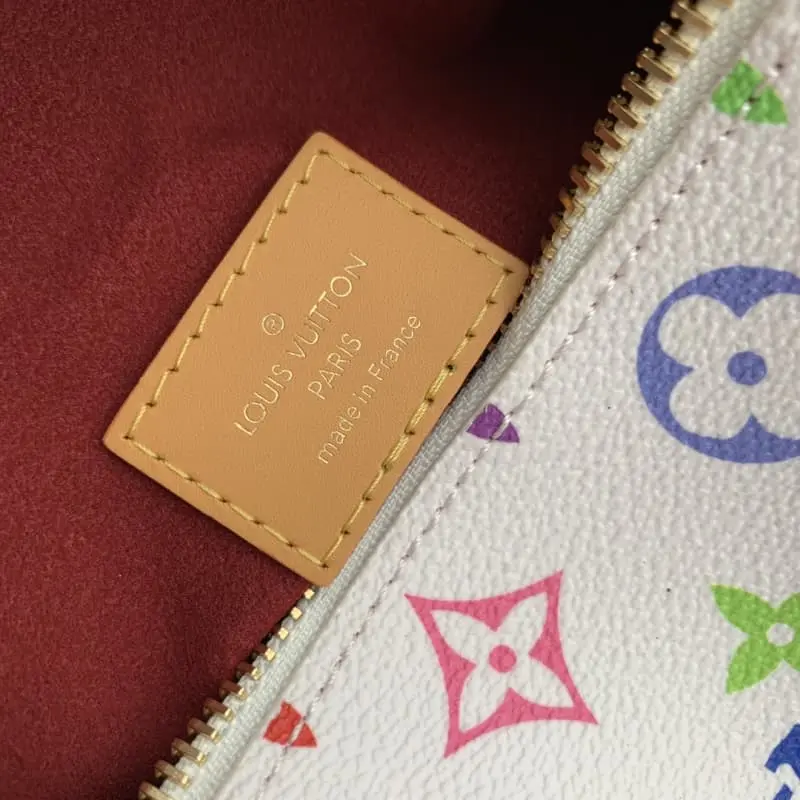 M46358 21x14x6cm High Quality Bags - Image 9