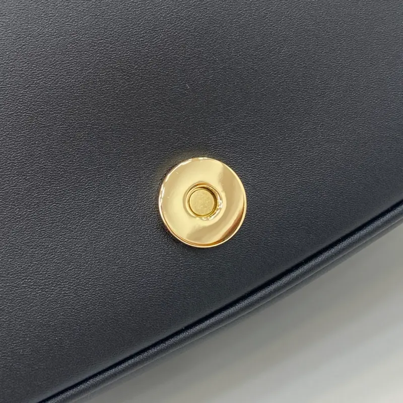 815700 CM 2 High-Quality Bags - Image 11