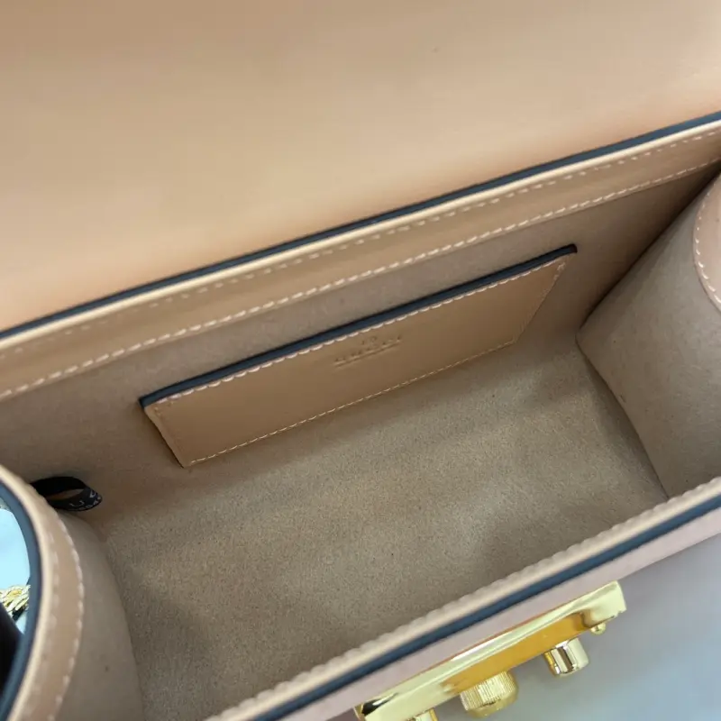 409487 CM 1 High-Quality Bags - Image 9