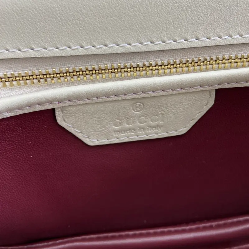 675797 CM 7 High-Quality Bags - Image 9