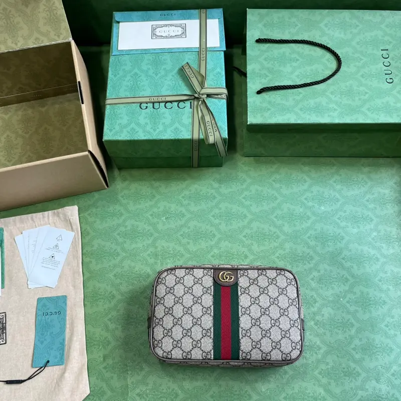 760019 CM 1 High-Quality Bags - Image 9