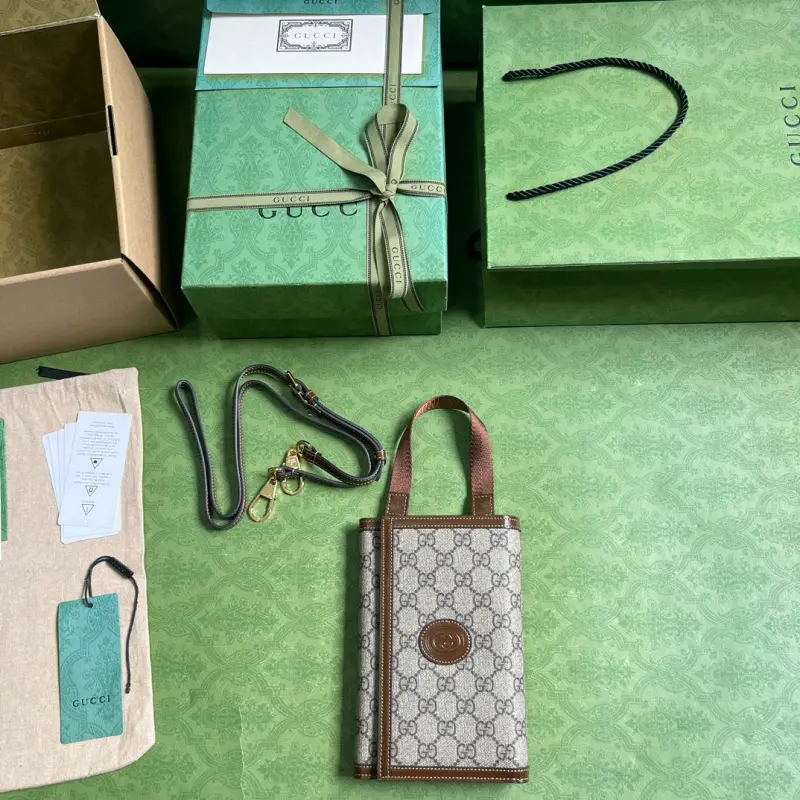 724358 CM 1 High-Quality Bags - Image 9