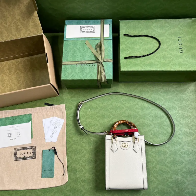 739079 CM 1 High-Quality Bags - Image 9