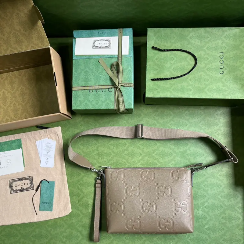 696009 CM 3 High-Quality Bags - Image 9