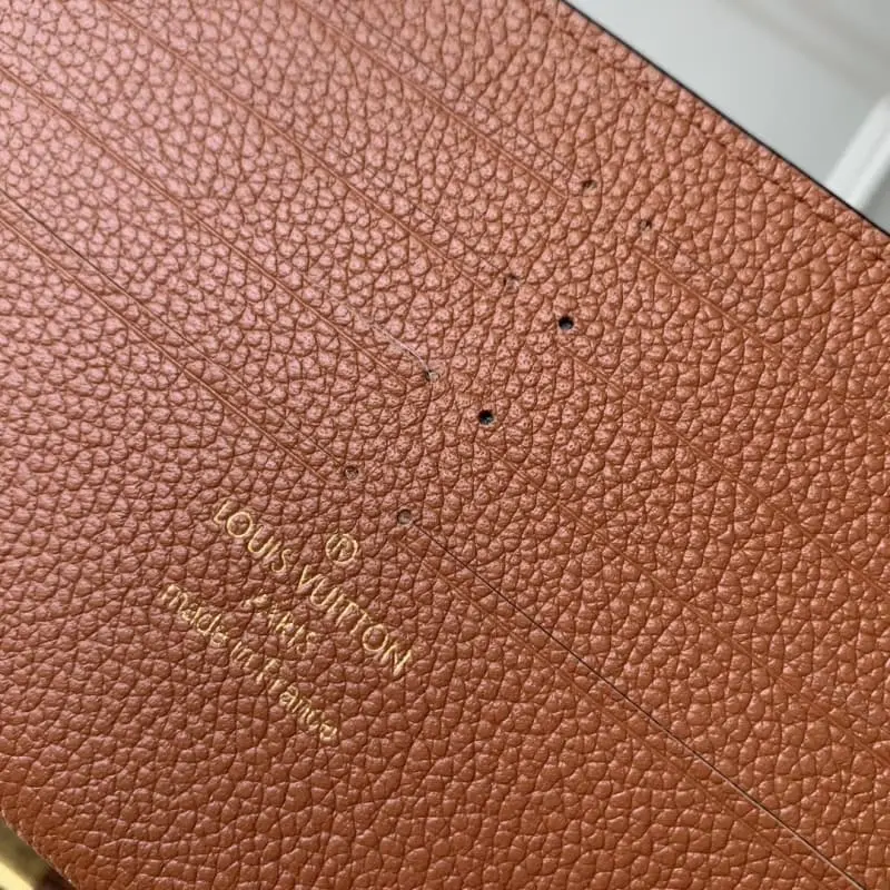 M12754 embossed 21x11x2cm High Quality Bags - Image 9