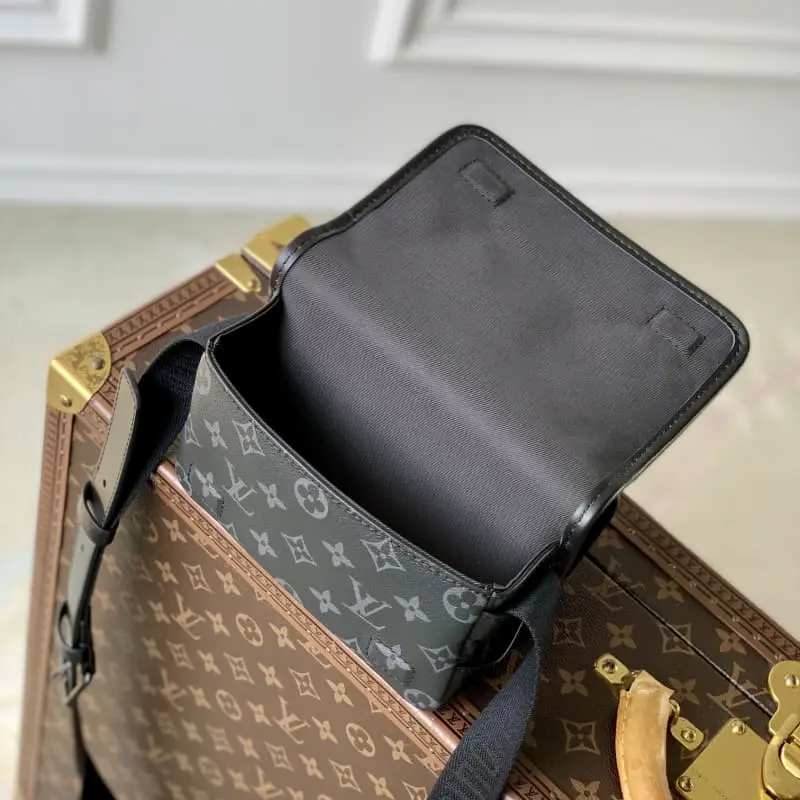 M12599 12x7x19cm High Quality Bags - Image 9