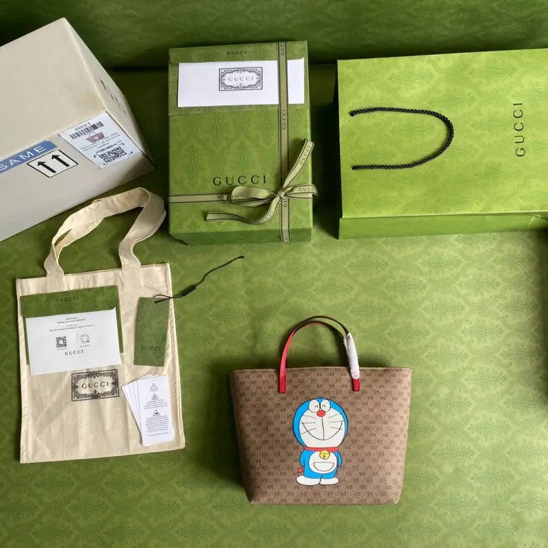 410812 CM 18 High-Quality Bags - Image 9