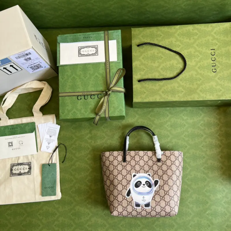 410812 CM 24 High-Quality Bags - Image 9