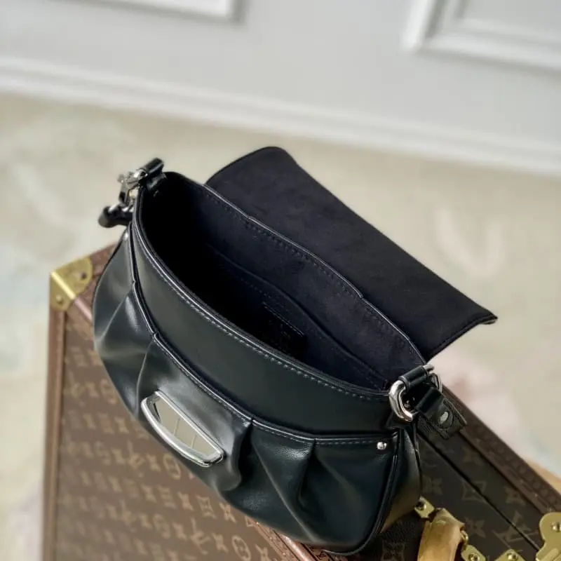 M12192 18x3x27cm High Quality Bags - Image 9