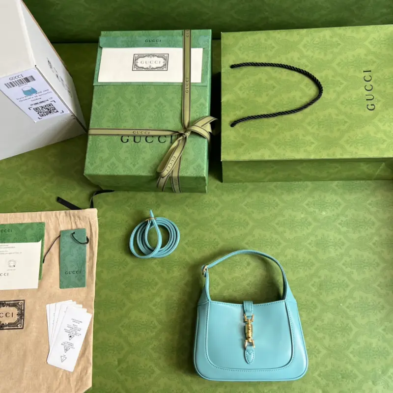 637091 CM 7 High-Quality Bags - Image 9