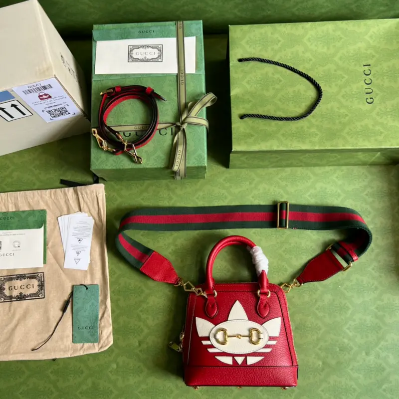 677212 CM 2 High-Quality Bags - Image 9