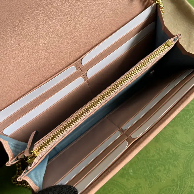 725215 CM 3 High-Quality Bags - Image 9