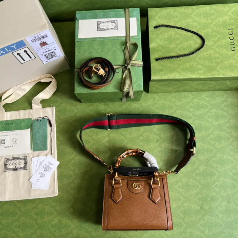 702732 CM 6 High-Quality Bags - Image 9