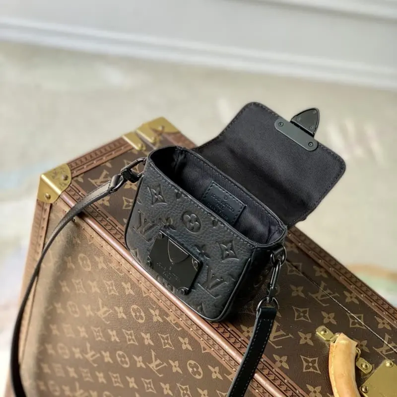 M83148 12.5x11x5.5cm High Quality Bags - Image 9