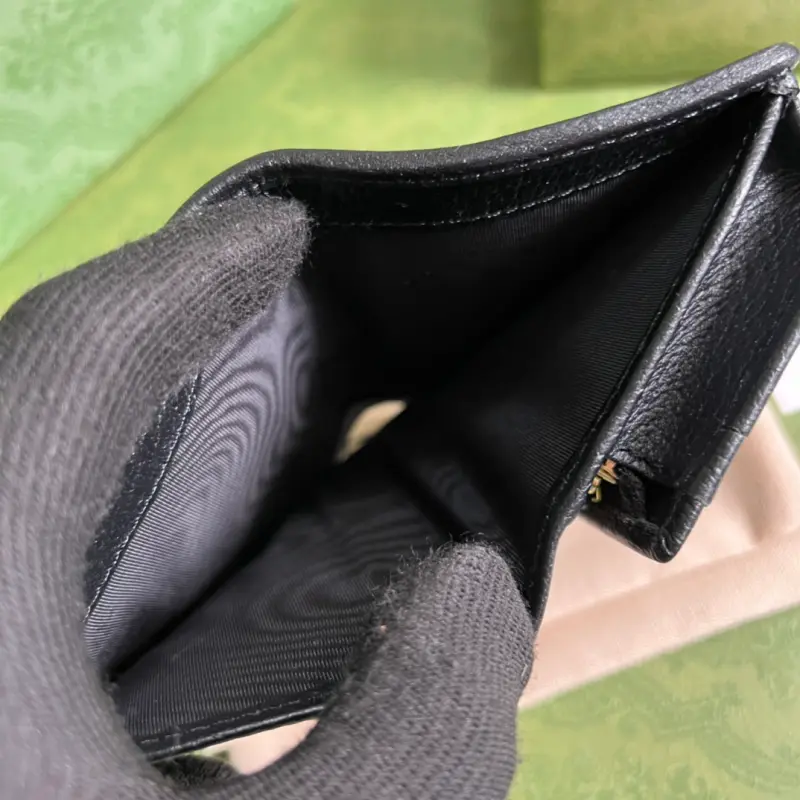 621887 CM 9 High-Quality Bags - Image 9