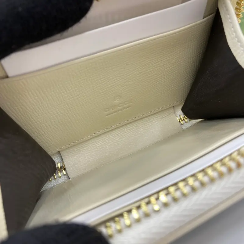658549 CM 3 High-Quality Bags - Image 9