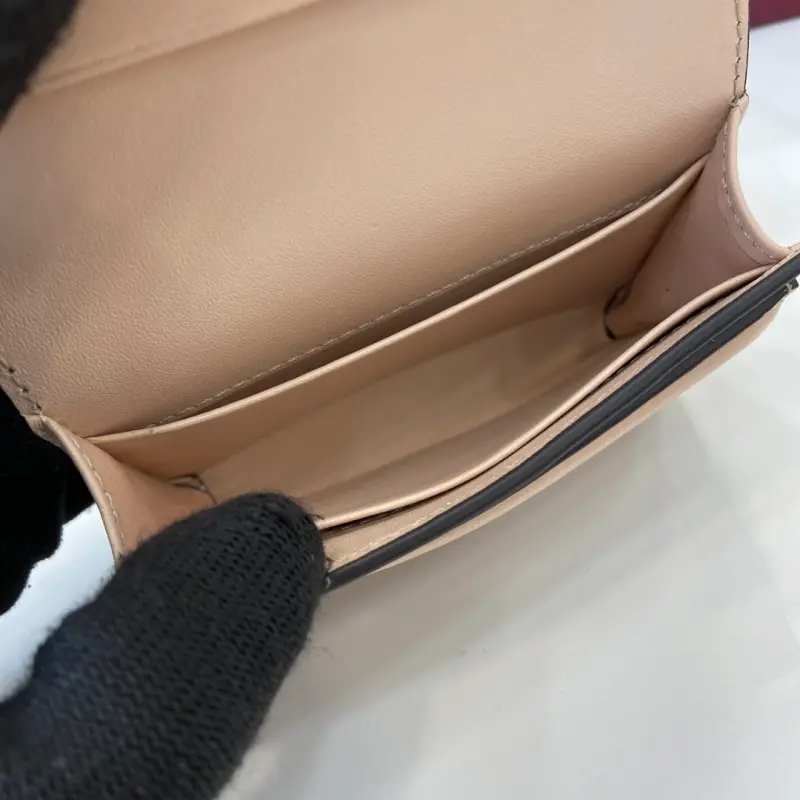 818795 CM 3 High-Quality Bags - Image 9