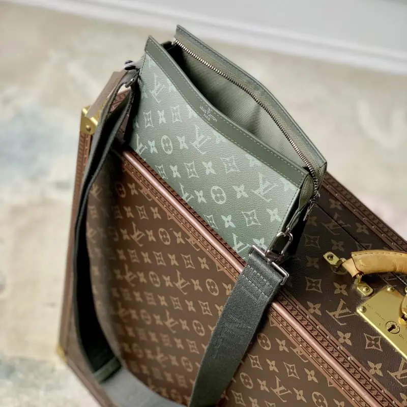 M81124 Grey Green 18.5x11x6.5cm High Quality Bags - Image 9