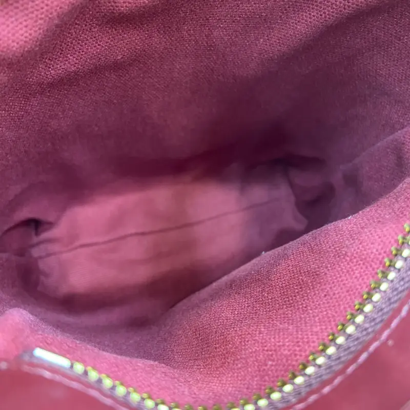 831899 CM 2 High-Quality Bags - Image 9