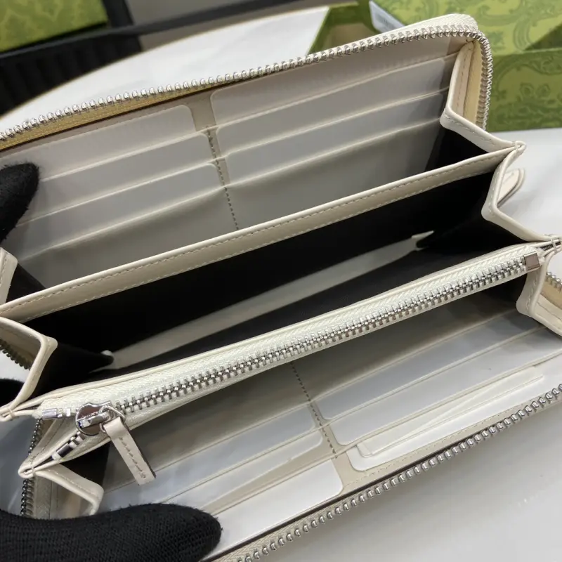 790057 CM 1 High-Quality Bags - Image 9