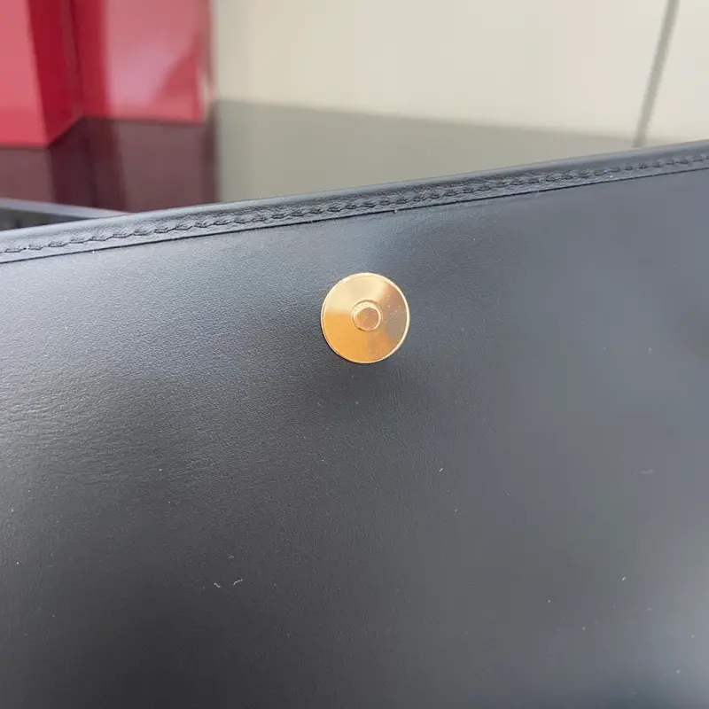 820688 CM 4 High-Quality Bags - Image 10