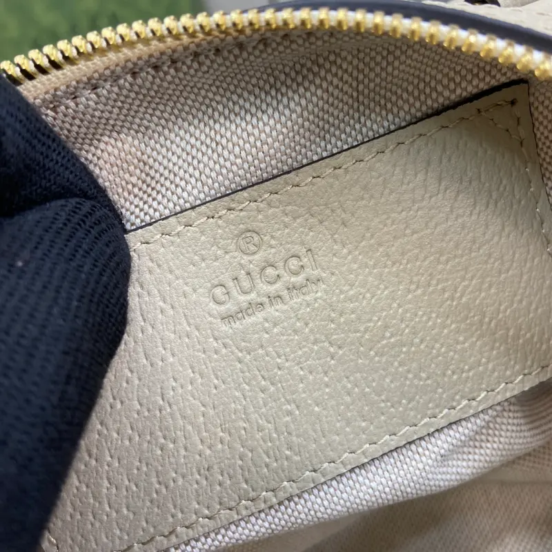 781490 CM 3 High-Quality Bags - Image 9