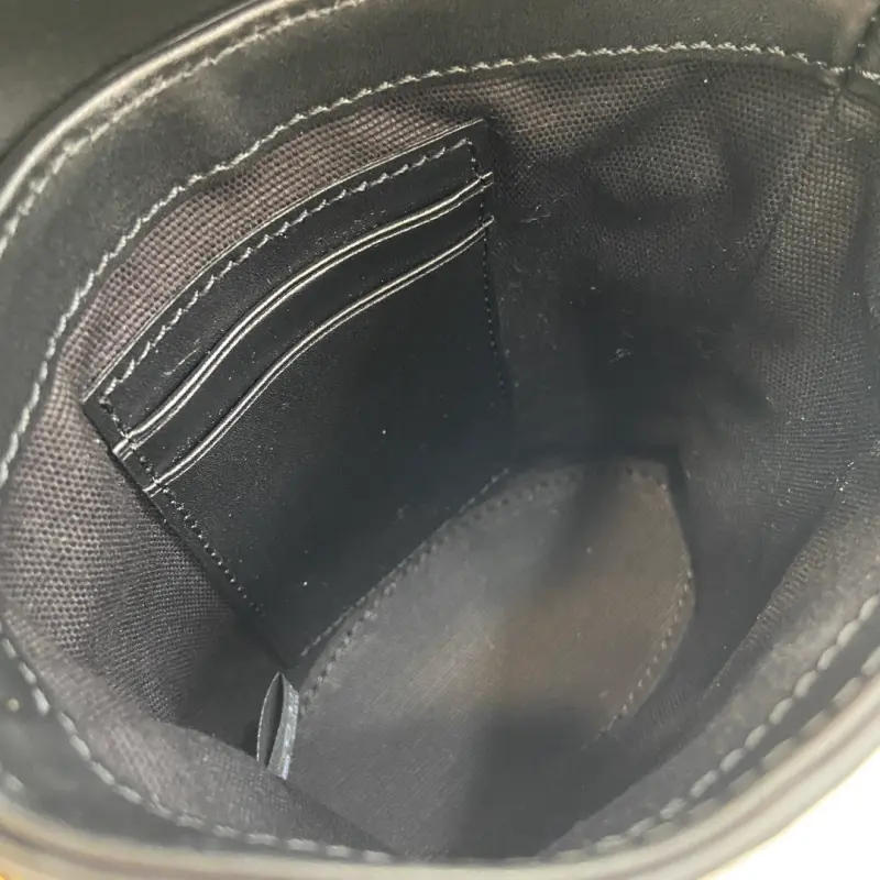 772795 CM 3 High-Quality Bags - Image 9