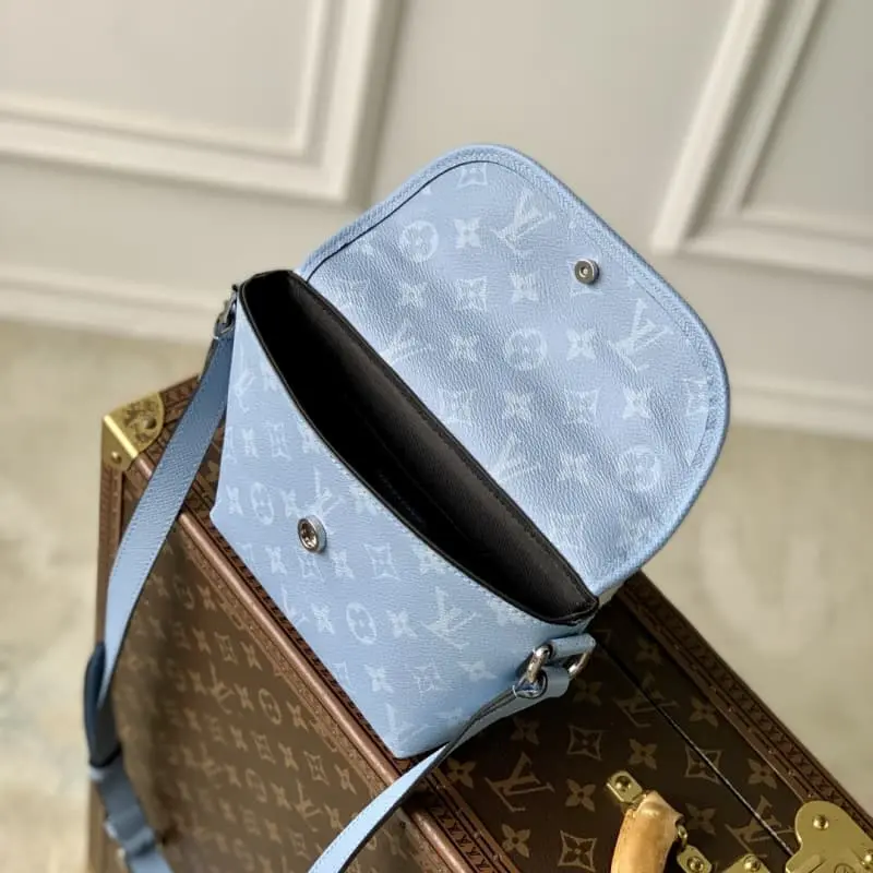 M14116 16x5x22.5cm High Quality Bags - Image 9