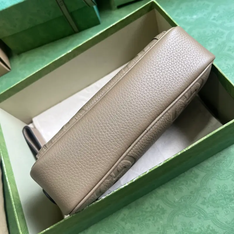 760244 CM 2 High-Quality Bags - Image 9