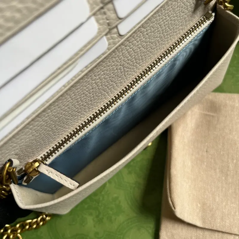 746056 CM 1 High-Quality Bags - Image 9