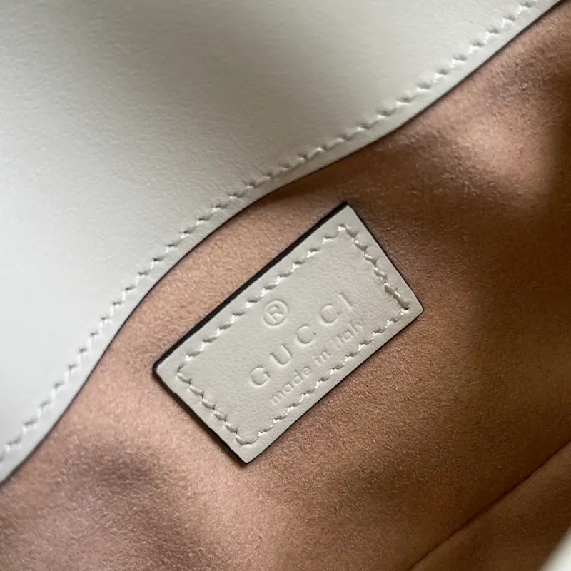 476433 CM 2 High-Quality Bags - Image 9