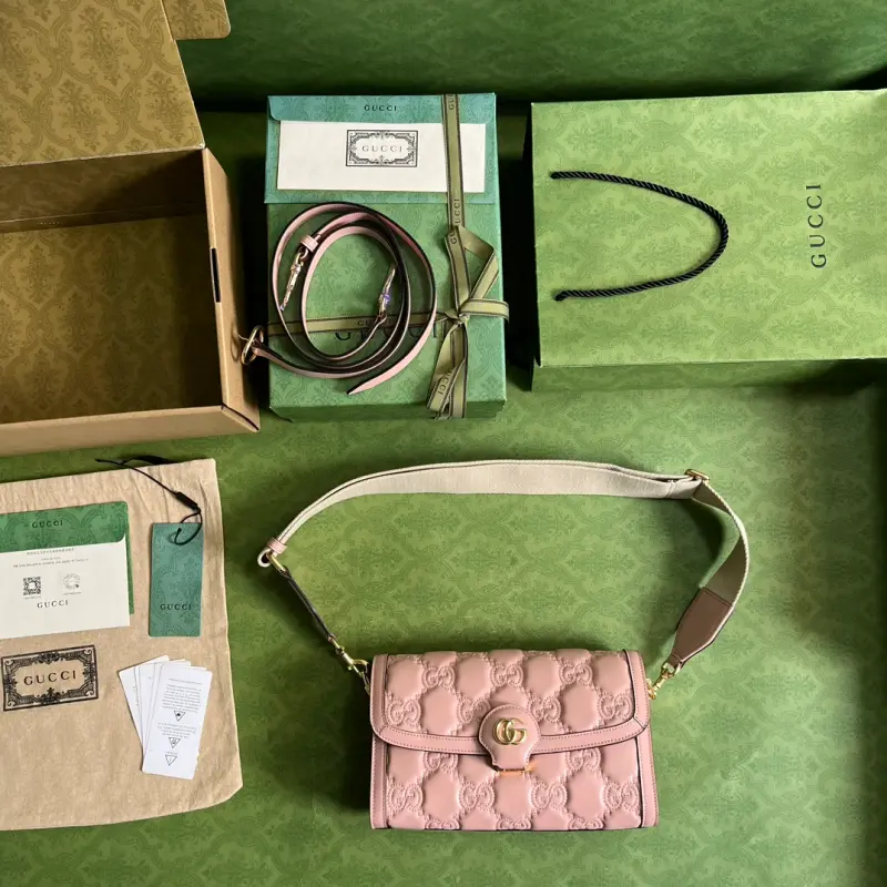 724529 CM 1 High-Quality Bags - Image 9