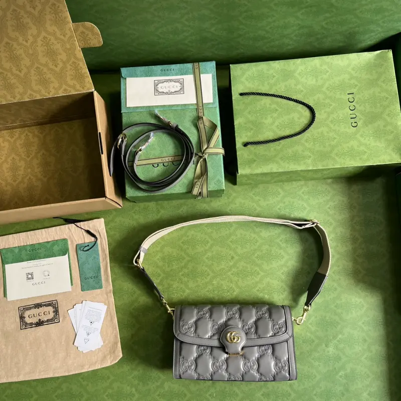 724529 CM 2 High-Quality Bags - Image 9