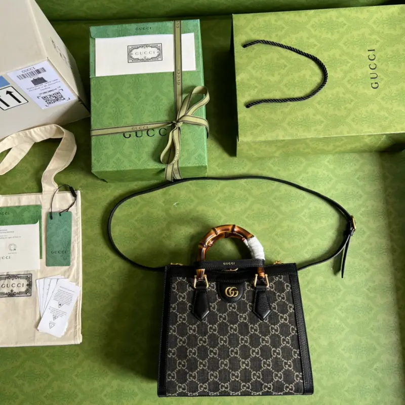 660195 CM 2 High-Quality Bags - Image 9