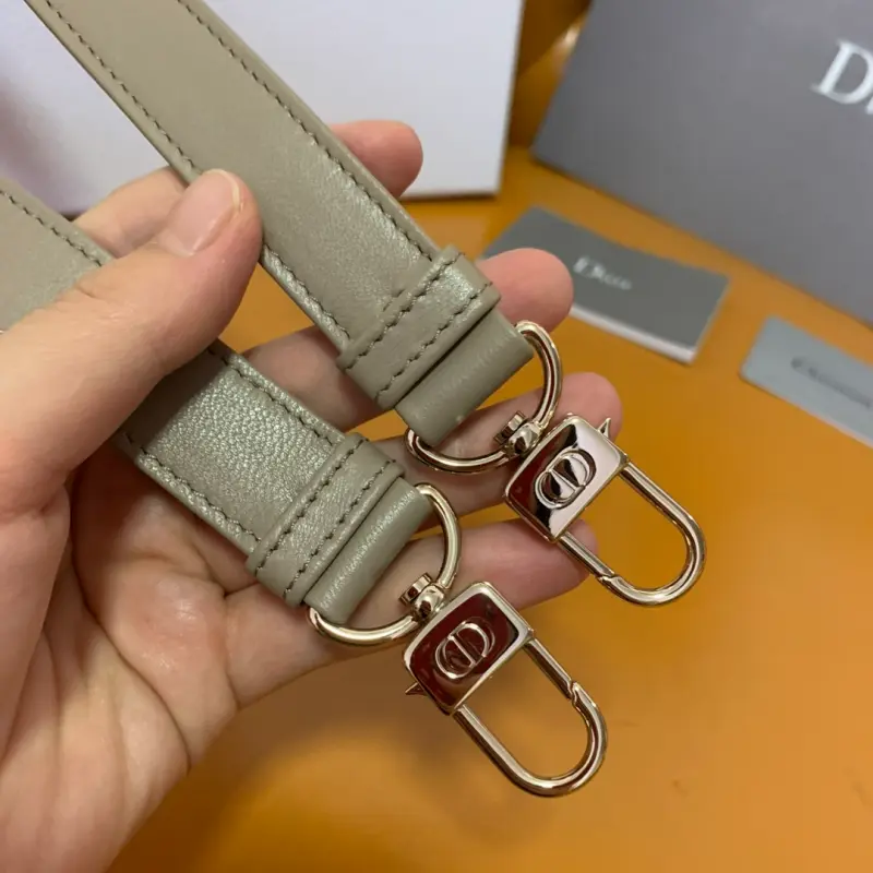 ML270 4 High Quality Bags - Image 15