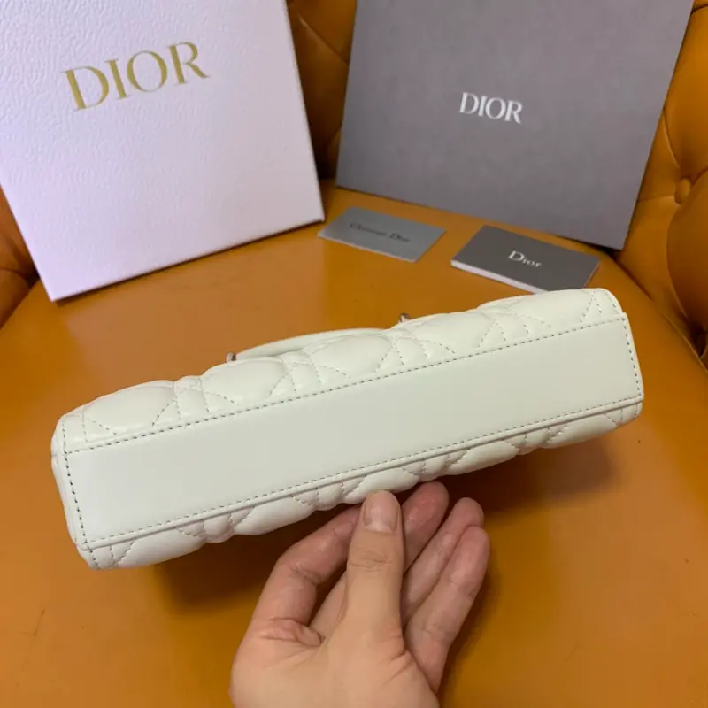 ML270 2 High Quality Bags - Image 9