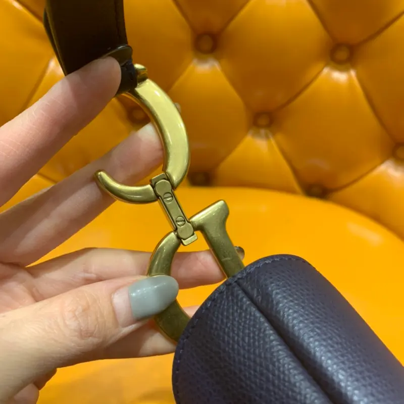 ML120 1 High Quality Bags - Image 9