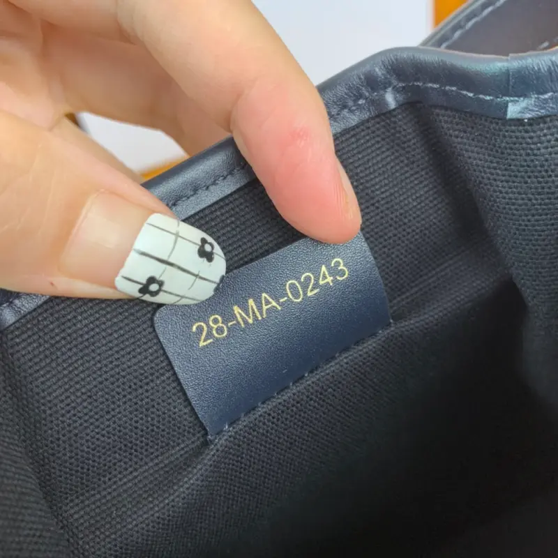 ML89 High Quality Bags - Image 10