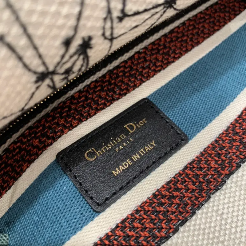 ML41 High Quality Bags - Image 9