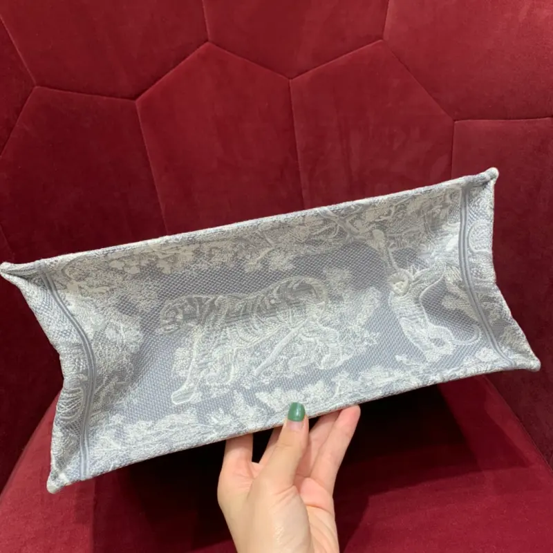 ML14 3 High Quality Bags - Image 9