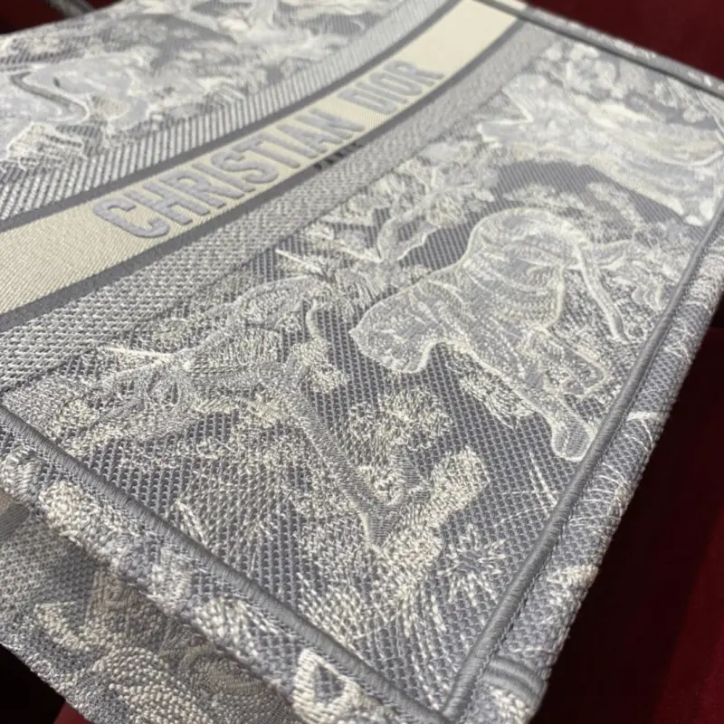 ML13 3 High Quality Bags - Image 10