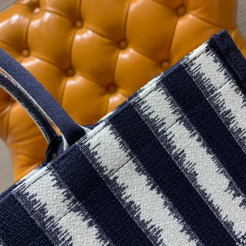 ML5 High Quality Bags - Image 9