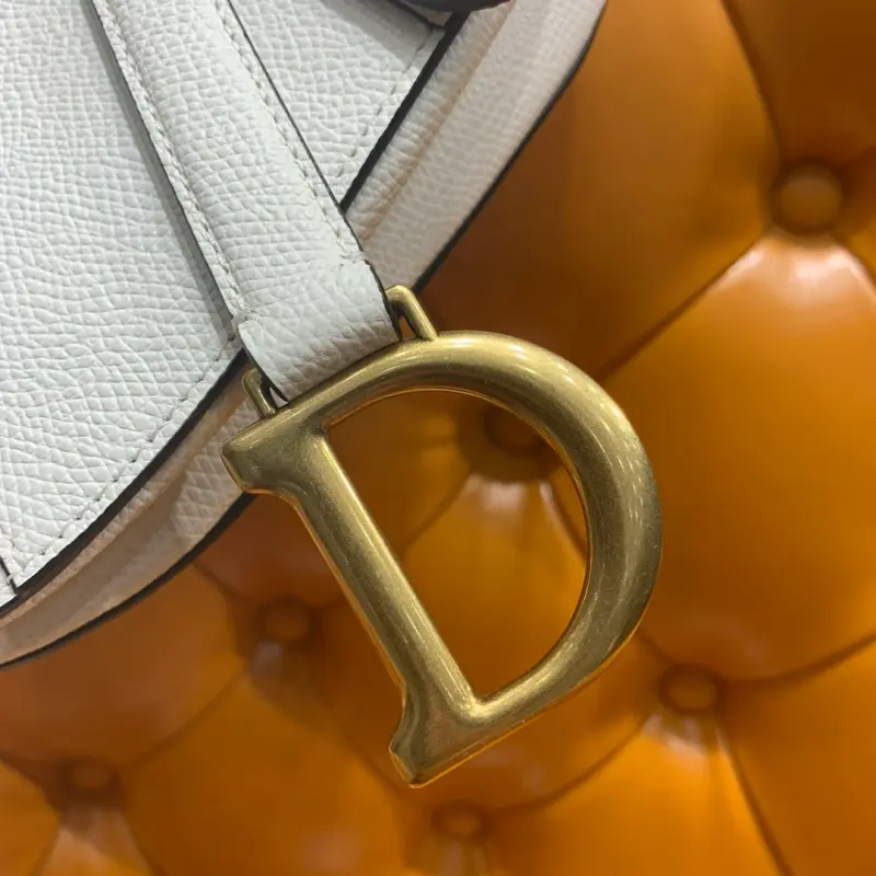 ML62 3 High Quality Bags - Image 9