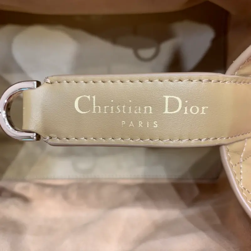 ML176 2 High Quality Bags - Image 9