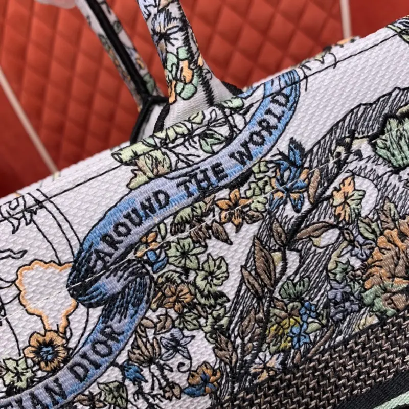 ML151 2 High Quality Bags - Image 8