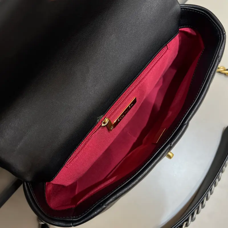 19BAG Small 26cm CM 9 High Quality Bags - Image 9