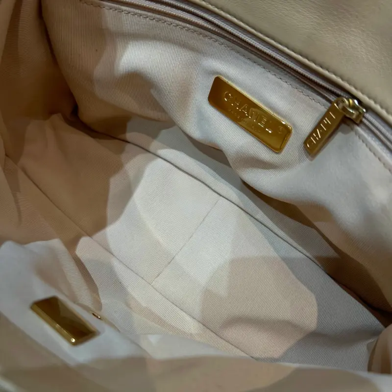 19BAG Small 26cm CM 10 High Quality Bags - Image 9