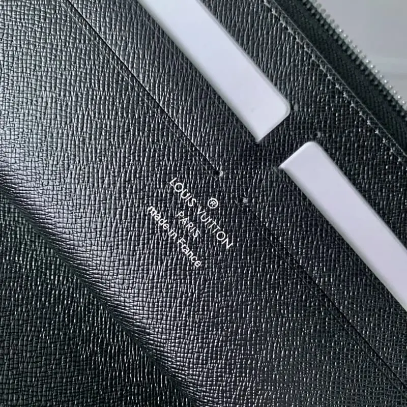 M62643 Water Ripple Black HH73 21x12cm High Quality Bags - Image 9