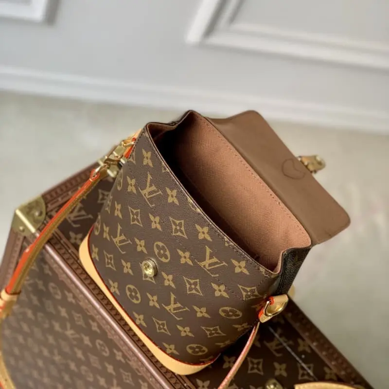 M14653 24x32x9cm High Quality Bags - Image 9