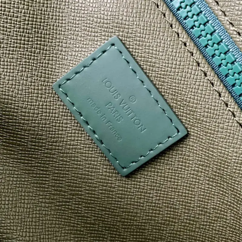 M24442 28x15x16.5cm High Quality Bags - Image 8